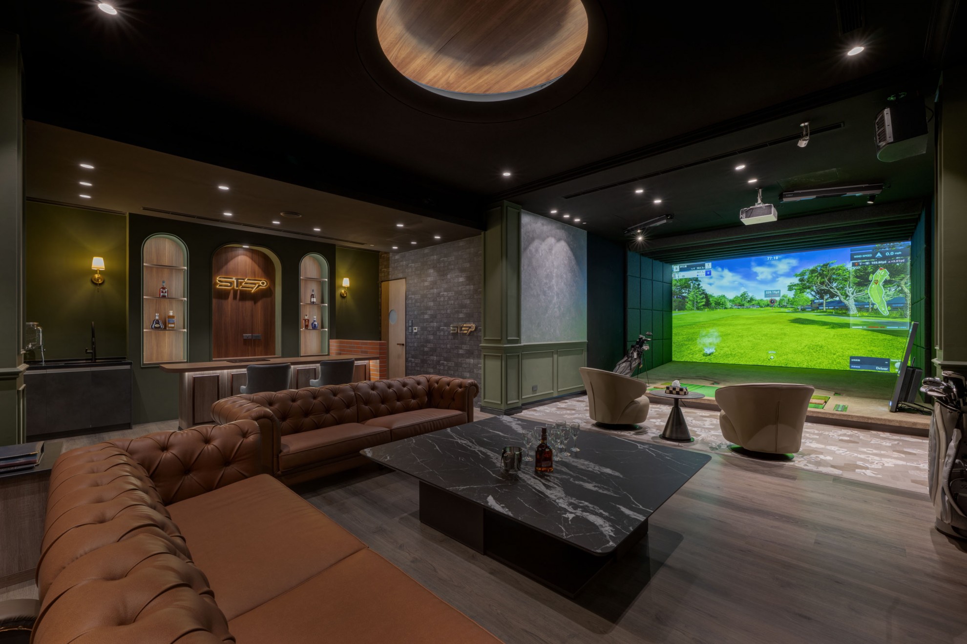 STEP GOLF 室內高爾夫球場 竹北二館